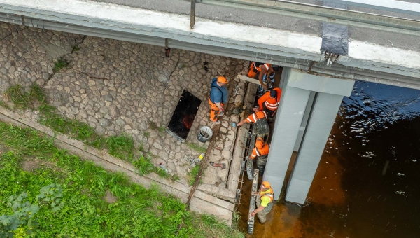 FOTOD Linnast välja viiv sild sai uuenduskuuri